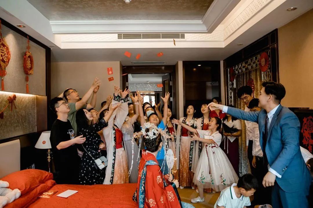 攻略！婚禮當(dāng)天新人該怎么給紅包？