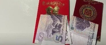職業(yè)伴娘600元尾款被克扣，新娘：她連吃帶拿！